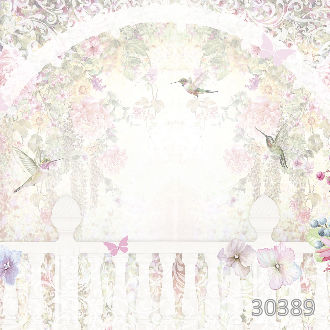 Цветочная арка в розовых тонах